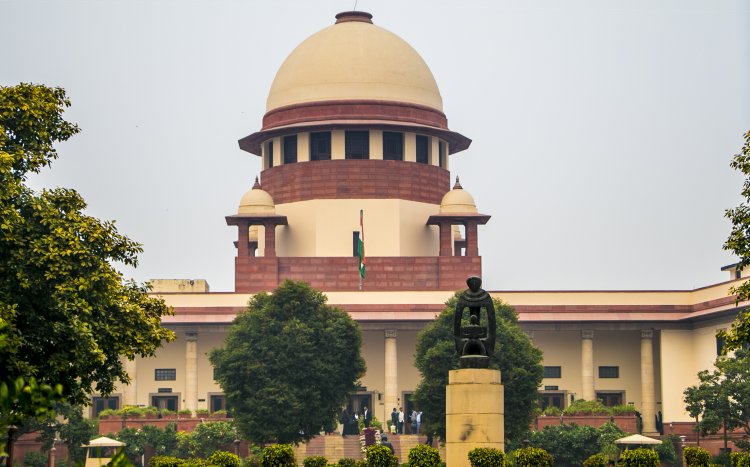 सुप्रीम कोर्ट(Supreme Court) ने सीबीआई(CBI) को दिल्ली-एनसीआर(Delhi-NCR) में 'अपवित्र' बिल्डर-बैंक गठजोड़ की जांच करने का आदेश दिया